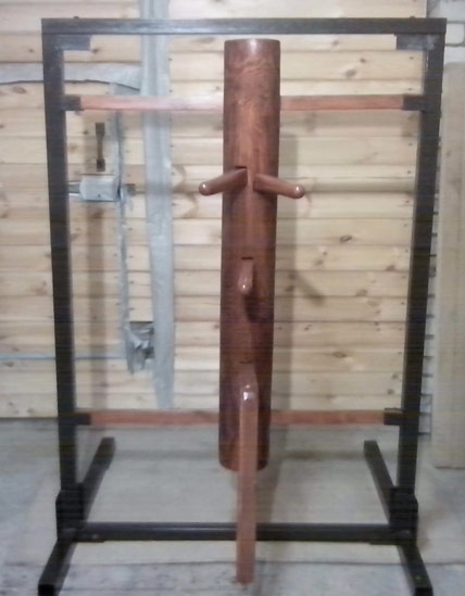 деревянный манекен вин чун  деревянный манекен вин чун на металлической раме